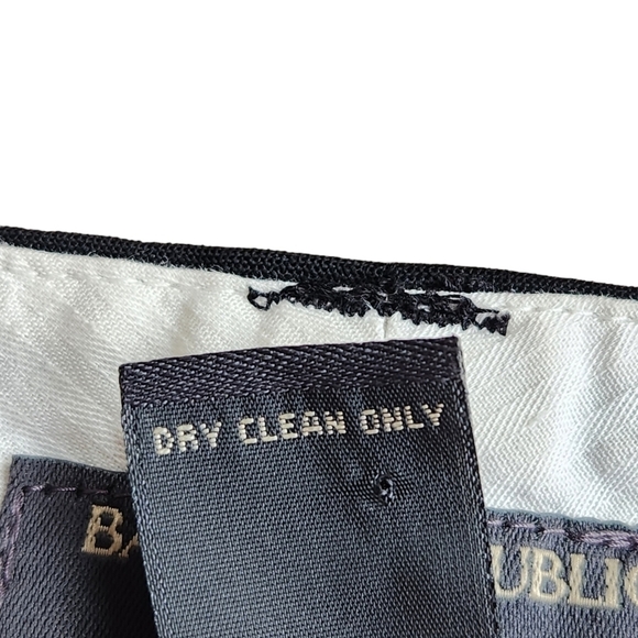 Banana Republic black wool stretch mid Length mid rise shorts - Picture 5 of 8